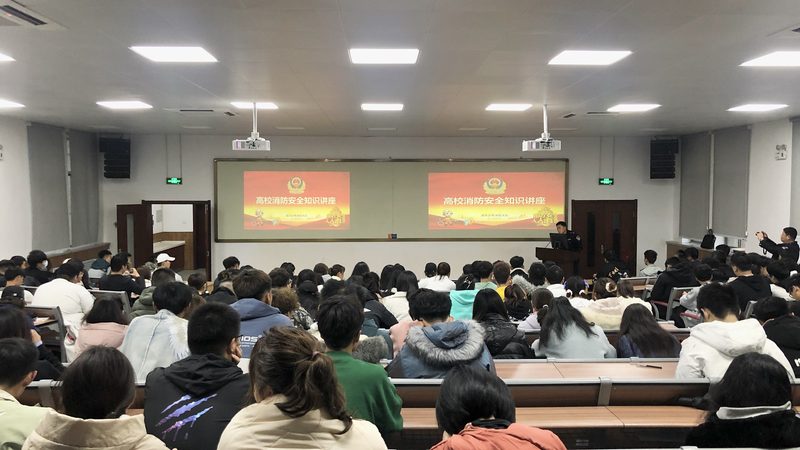 小标题：行业现状：竞争加剧，差异化成关键