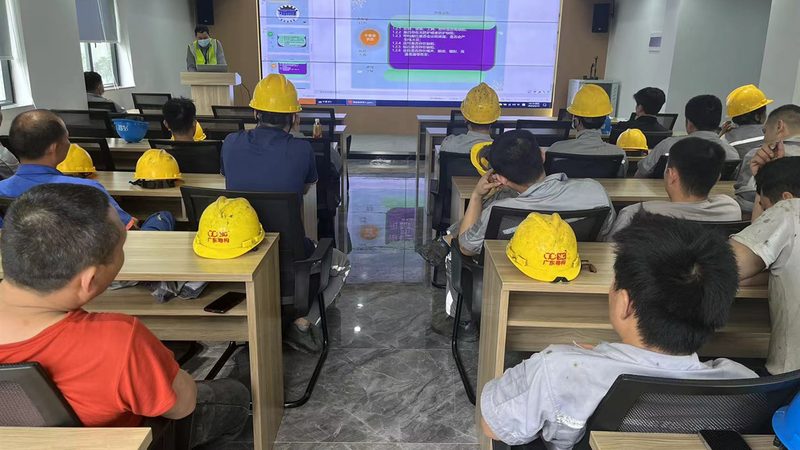 成人学历多少钱报名费贵不贵